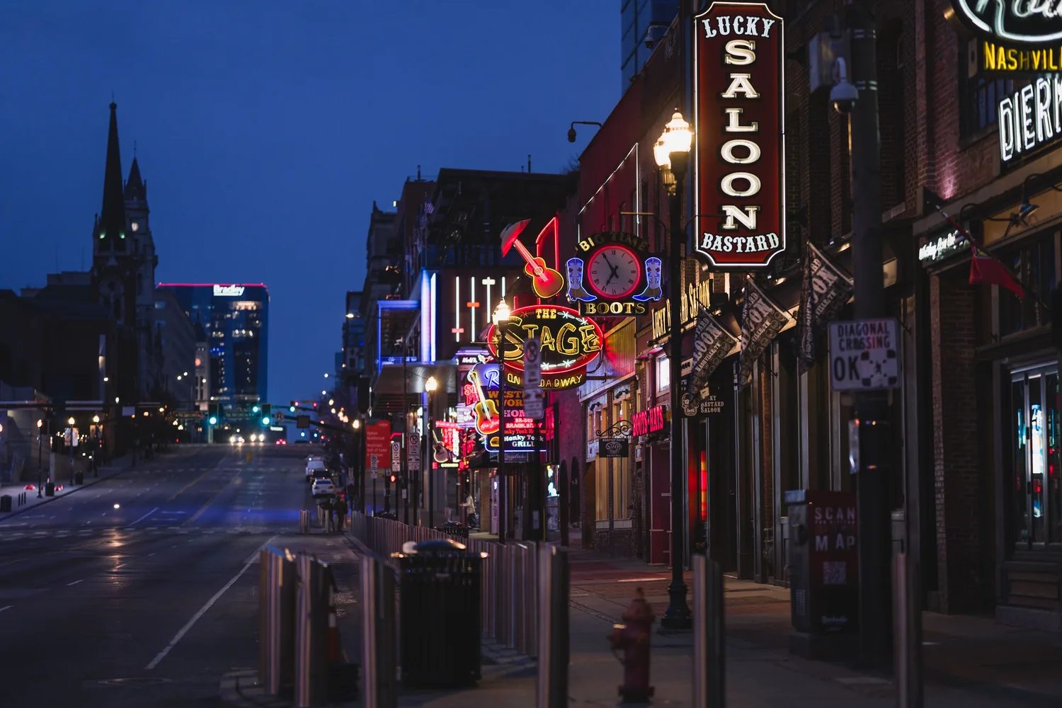 Neon lit honky tonk bars on Broadway in Nashville